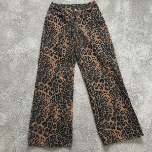 Fashion nova - wide leg cheetah print - size 7